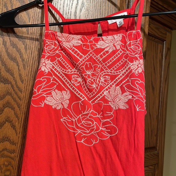 Woman’s eyeshadow tank top - Picture 2 of 4